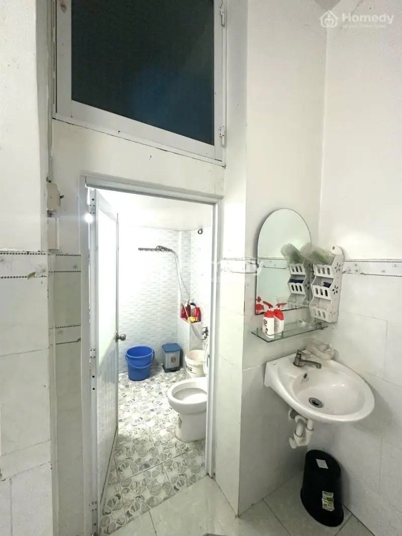 Chủ Cần Bán Nhà Gấp Để Sang Mỹ Định Cư Với Con, Giá Rẻ, Sổ Riêng