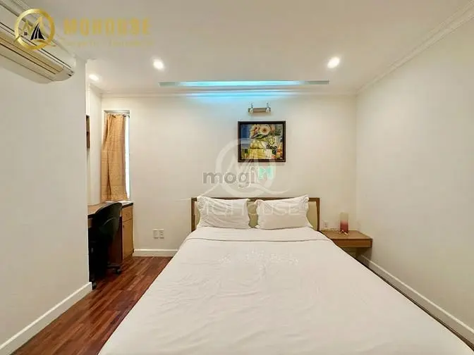 Căn Hộ 3 Phòng Ngủ Cao Cấp - Free Gym, Hồ Bơi, Xông Hơi - Cạnh Sân Bay