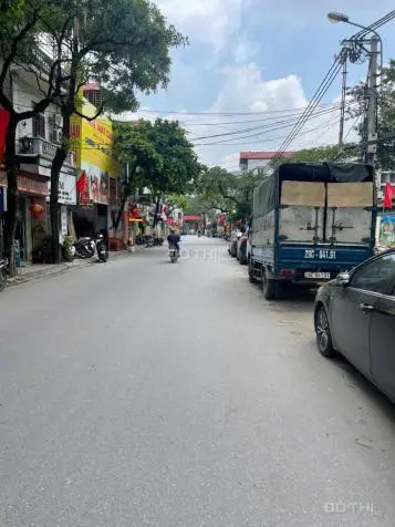 Chính Chủ Nhờ Em Việt Bán Nhà Đẹp Ỷ La Chưa Đến 5 Tỷ