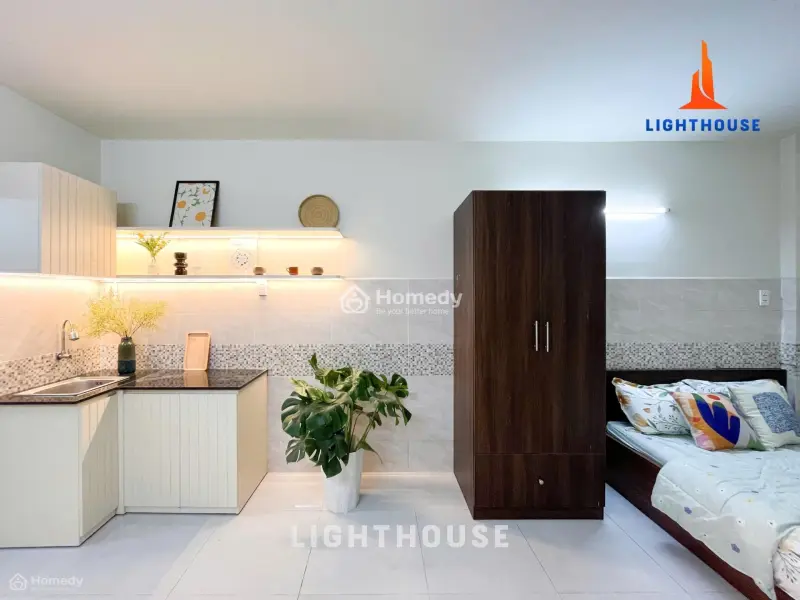 Phòng Ban Công Sau Có Nội Thất Gần Bx Miền Đông