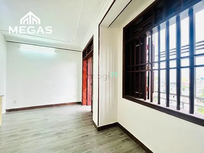 Phòng Trọ Nội Thất Cơ Bản Ban Công - Siêu Rộng Ngay Công Viên Phần Mềm