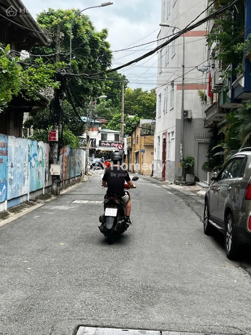 Nhà Khu Phân Lô, Hẻm 8M, Đường Nguyễn Kiệm, P.4, Phú Nhuận, Dt 60M, 3 Tầng, Giá 17,2 Tỷ.