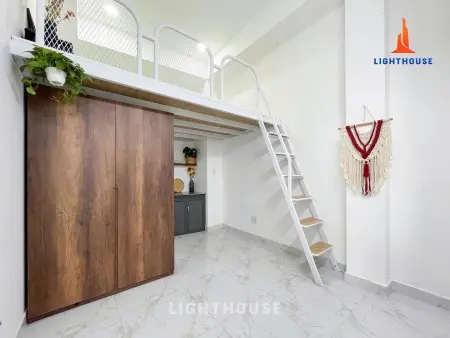 Phòng Có Gác Siêu Rộng Ngay Nguyễn Kiệm