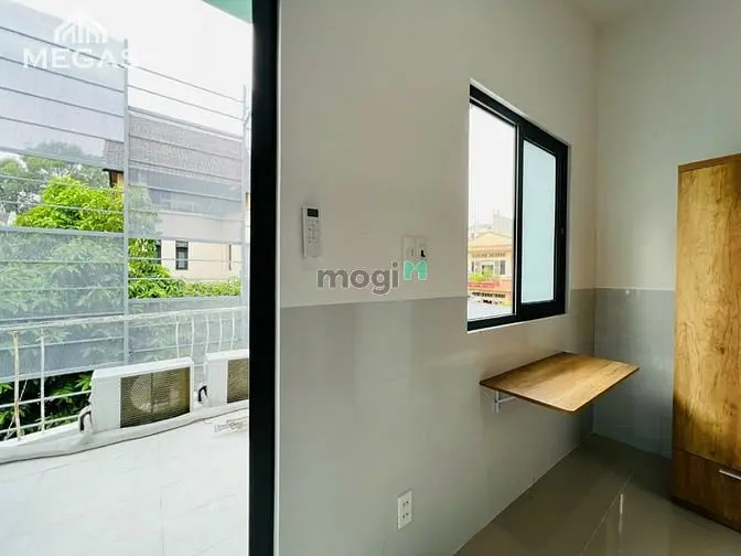 Khai Trương Căn Hộ Cao Cấp Mới 100% - Ban Công - Nguyễn Thái Sơn