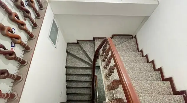 Mặt Ngõ Khương Trung, Ô Tô Tải Tránh, Kinh Doanh, 53M2, 5 Tầng, 16 Tỷ.