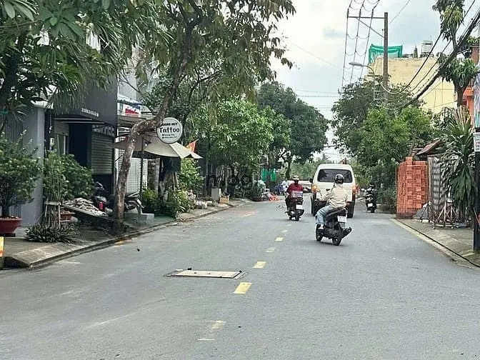 Bán Nhà 4 Tầng Hẻm 8M Lô Góc Đ.số 20 Ngang 4.5M 68M2 View Sông 9.99 Tỷ