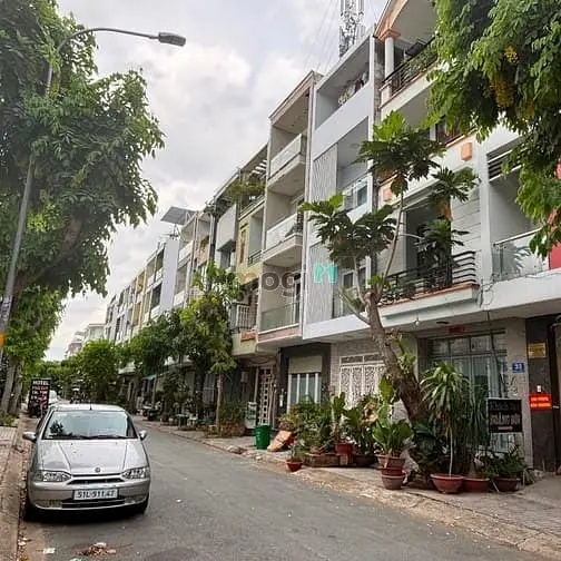 Siêu Vị Trí• Chdv• Khu Phú Mỹ• Q7• Dòng Tiền 60Tr/Tháng• 72M2• 12Tỷ500