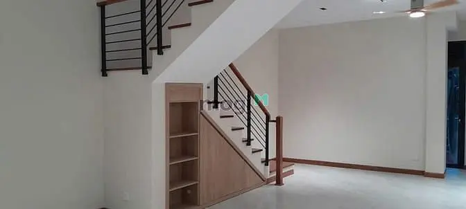 Nhà Đẹp Ngõ Đê Tô Hoàng, Giá 12.5 Tỷ, Gần 77M2X3T, Sân Vườn, Ảnh Thật