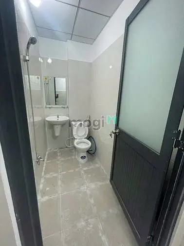 Cần Bán Nhà Cấp 4 P.trung Dũng Ngay Chợ Cổng 2 Giá 1.05 Tỷ Sổ Riêng Tc