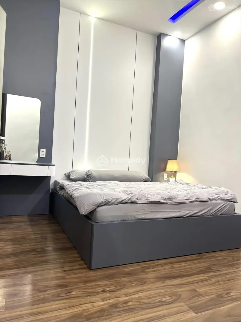 Bán Nhà 3 Tầng Full Nội Thất- Đường Vũ Quỳnh - Sát Biển