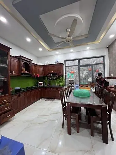 Ngay Chợ• Giáp Pmh• Nhà Đẹp Full Nội Thất• 4 Tầng• 5Pn• 90M2• 18Tỷ500