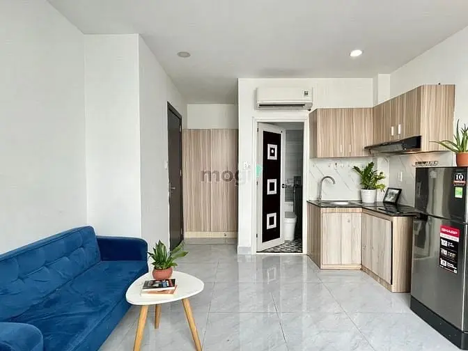 🚫 Căn Hộ Cao Cấp Full Nội Thất - Ban Công Ngay E.town - Cộng Hoà