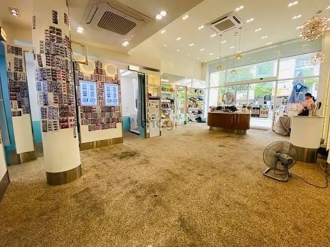 Cho Thuê Mbkd Nguyễn Thái Học – Ngang 6.5M, Vỉa Hè Rộng Vị Trí Đắc Đia