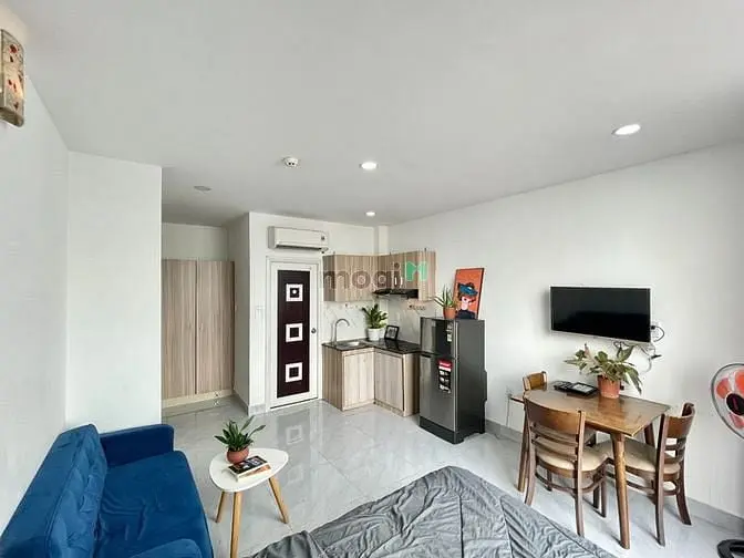 🚫 Căn Hộ Cao Cấp Full Nội Thất - Ban Công Ngay E.town - Cộng Hoà