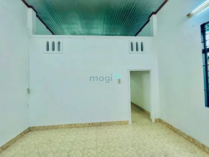 Nhà 71M2 P.hoà Bình (Cũ) Sân Banh Biên Hoà Sổ Riêng 2,35 Tỷ Hẻm 3 Gác