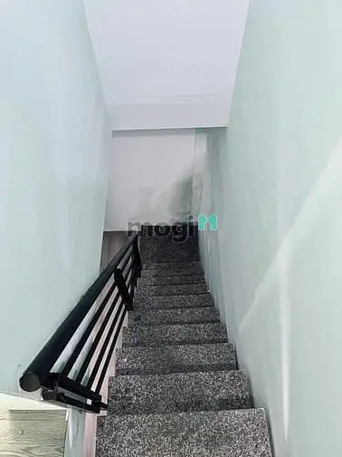 Bán Nhà 3Tầng-Gần Tthcs Trần Văn Đăng-Ni Sư Huỳnh Liên-Tân Bình