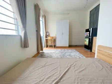 Cho Thuê Phòng Ban Công Giá Rẻ Ở Phan Xích Long Q11 Nội Thất Như Ảnh Gần Đường 3/2 Cầu Vượt Cây Gõ