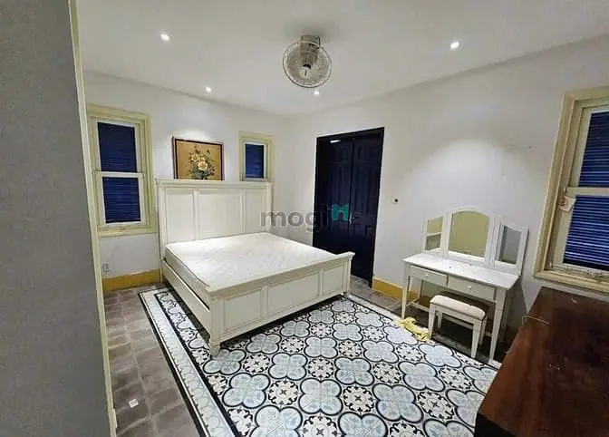 Cho Thuê Nhà Mặt Tiền Kinh Doanh 40B Đường Cửu Long, Phường 15, Q10