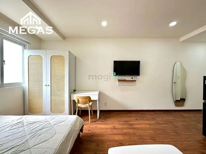 Studio Cửa Sổ Trời Đầy Đủ Nội Thất Ngay Bên Cạnh E.town Cộng Hòa