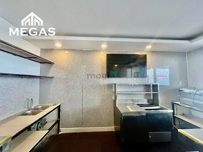 Mặt Bằng Kinh Doanh Sân Thượng Mặt Tiền Trường Chinh - Cầu Tham Lương