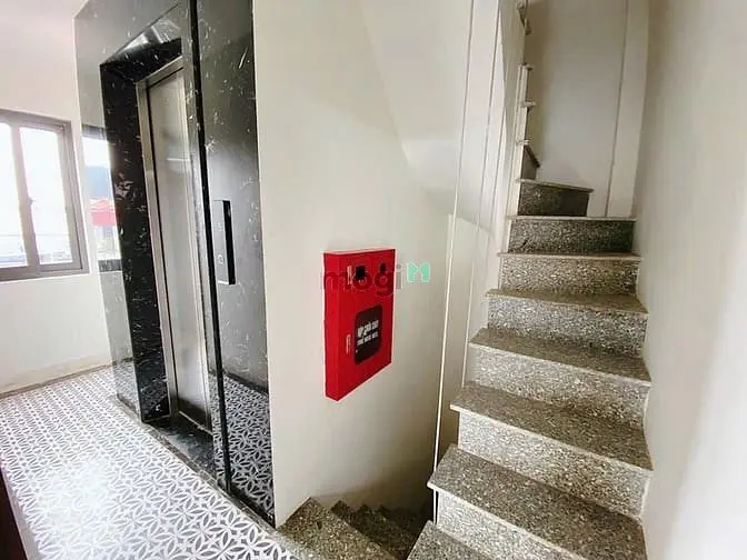 Nhà Đẹp Ngõ Đình Đông, Hbt Giá 11.5 Tỷ, 45M2X6T, Kd Tốt, Ảnh Thật