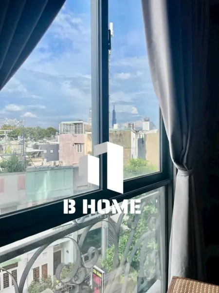 Cho Thuê Phòng Full Nội Thất – Cửa Sổ Lớn Thoáng Mát Quận 1 - Thang Máy Gần Vòng Xoay Điện Biên Phủ