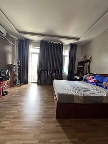 Ngay Chợ• Giáp Pmh• Nhà Đẹp Full Nội Thất• 4 Tầng• 5Pn• 90M2• 18Tỷ500