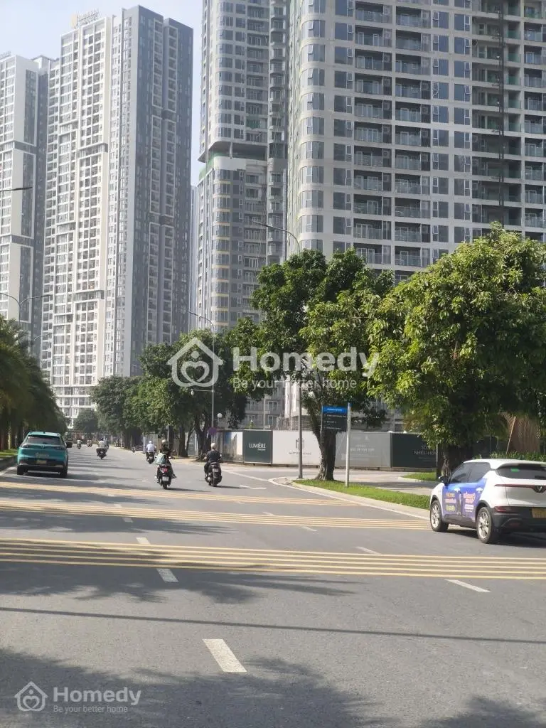 Studio Toà Lumiere Evergreen Giá Rẻ