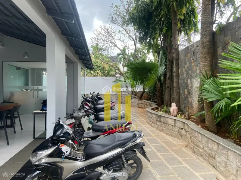 Villa Văn Phòng Mới - Hiện Đại Đường Nguyễn Văn Hưởng 18X24M - Giá 6000 Usd