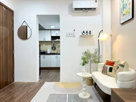 Căn Hộ Dịch Vụ Mặt Tiền Trần Hưng Đạo Quận 5 Gần Cầu Nguyễn Văn Cừ, Di Chuyển Thuận Tiện Trung Tâm.