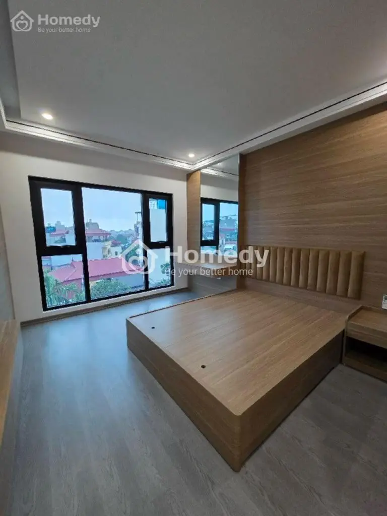 Trung Tâm Phố Trạm - 7 Tầng Thang Máy - Ô Tô Vào Nhà - 42M2 - 10.5 Tỷ