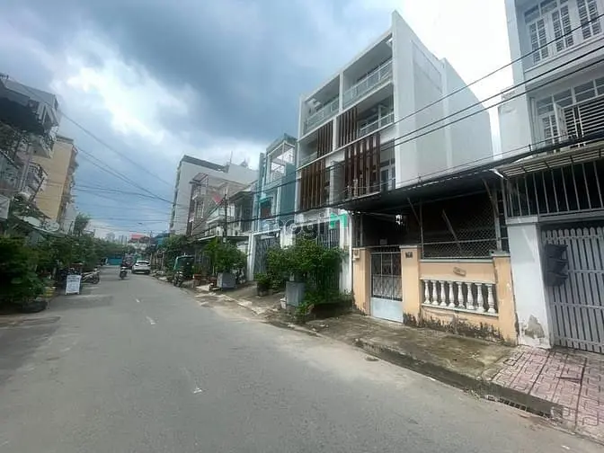 Khu Vip Tân Quy• Q7• Nhà Đẹp• 4 Tầng• 5Pn• O Tô Ngủ Trong Nhà• 4Mx20M