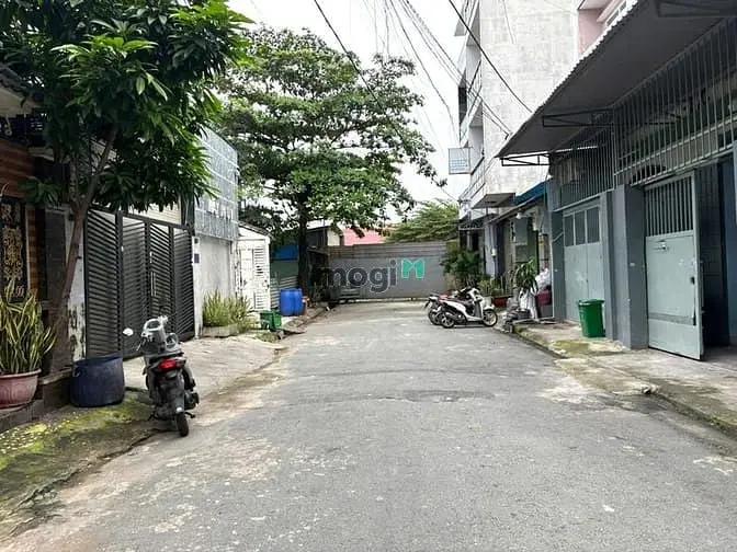 Sở Hữu Nhà Biệt Thự Mini Sang Trọng Hẻm 8M Lê Văn Qưới, 190M2, 2 Lầu.