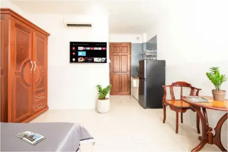 Còn Trống 1 Phòng Mới Xây Giống Trong Hình