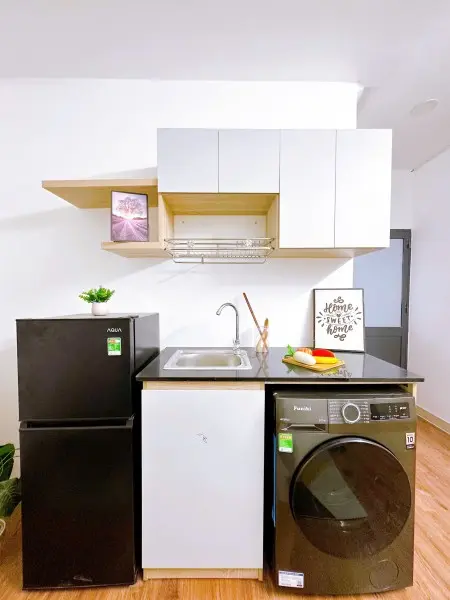 Cho Thuê Phòng Ban Công Cách Học Viện Khàng Không 800M