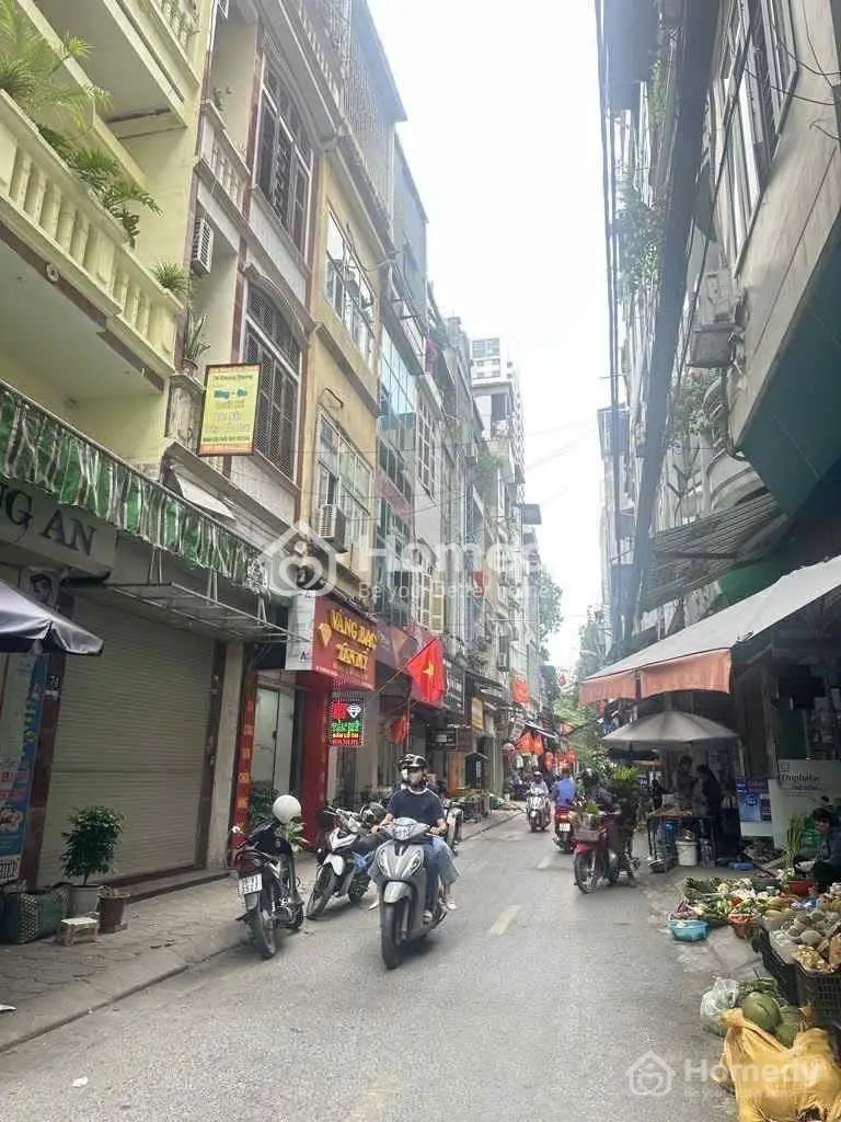 Mặt Phố Tại Ngã Tư Sở – 28,3M², Sổ Nở Hậu – Cho Thuê Sẵn Thu Tiền Ngay – Chỉ Hơn 9 Tỷ