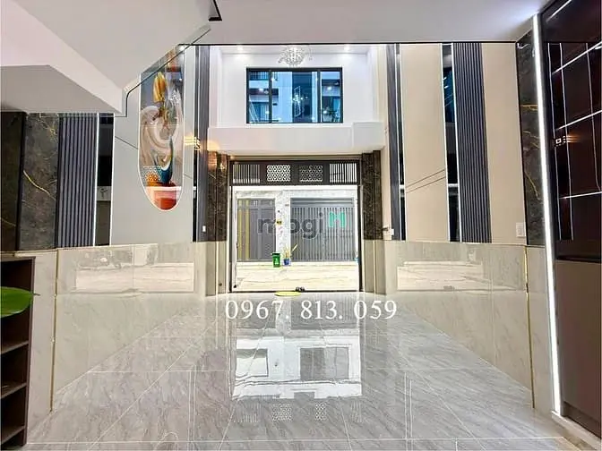 Nhà Ngay Cổng Bệnh Viện Q12, Dt:4.2X13M, Lửng, 3 Lầu, 4Pn, Gara Ô Tô