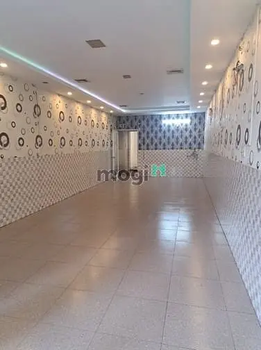 Nguyên Căn Mt 64 Nguyễn Thái Bình, Q1. Dt: 5X20M. Kc: Trệt 1 Lầu.