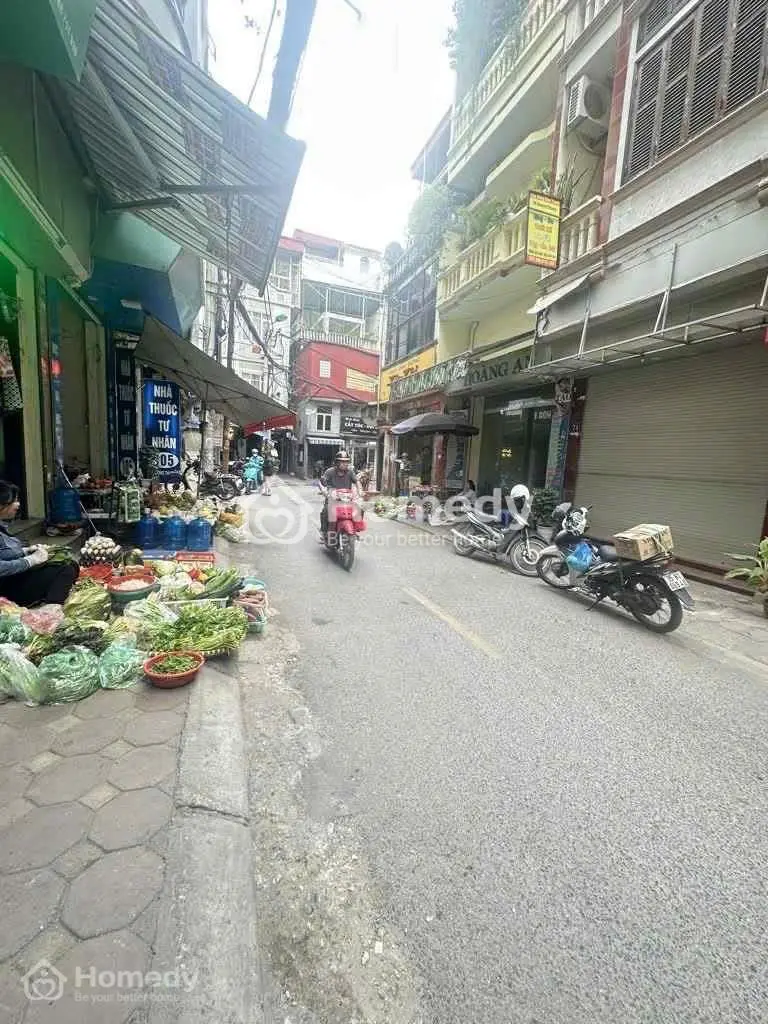 Mặt Phố Tại Ngã Tư Sở – 28,3M², Sổ Nở Hậu – Cho Thuê Sẵn Thu Tiền Ngay – Chỉ Hơn 9 Tỷ