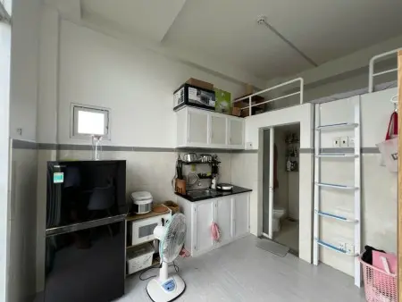 Phòng Gác Ban Công Full Nội Thất Ngay Vincom Nguyên Xí, Bình Lợi