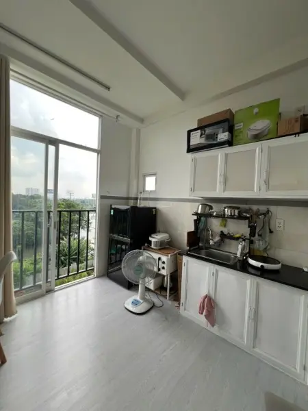 Phòng Gác Ban Công Full Nội Thất Ngay Vincom Nguyên Xí, Bình Lợi