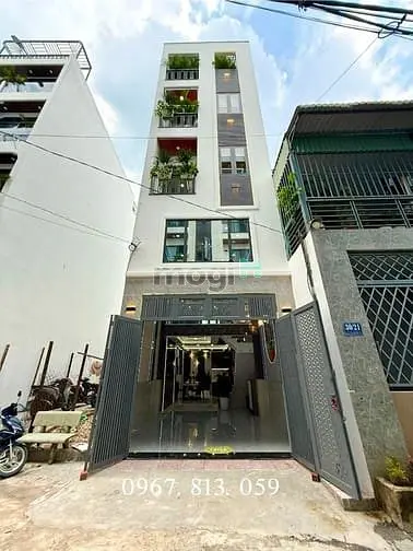 Nhà Ngay Cổng Bệnh Viện Q12, Dt:4.2X13M, Lửng, 3 Lầu, 4Pn, Gara Ô Tô