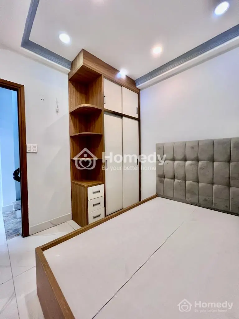 Bán Nhà Hxh 6M Thích Quảng Đức 4Pn Sát Mặt Tiền Ngang 4.2M Sổ Đẹp Đã Hoàn Công