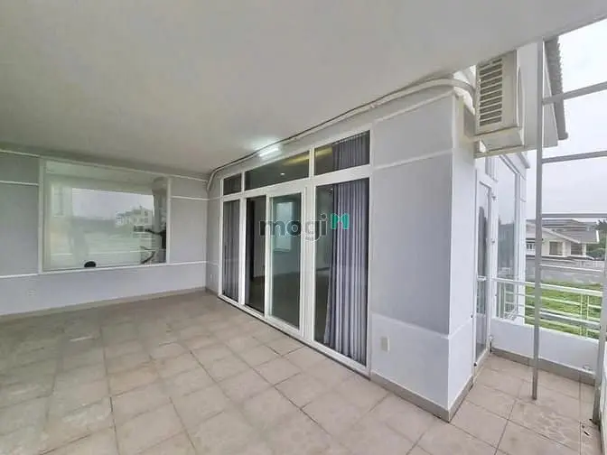 Cho Thuê Nhà Có Hầm Mặt Tiền Trường Sơn, Khu Cư Xá Bắc Hải, P15, Q10