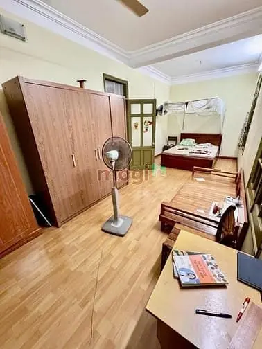 Phố Xuân Thuỷ - Cầu Giấy – 218 M2 – 4 Tầng -Mt 14 M – Giá 38.3 Tỷ.