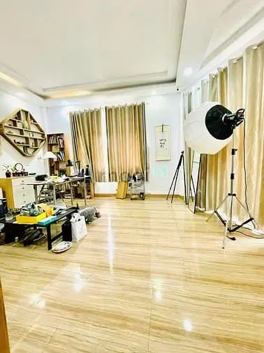 Cho Thuê Căn Góc 2 Mặt Tiền Quận 10 - Giá 27 Triệu