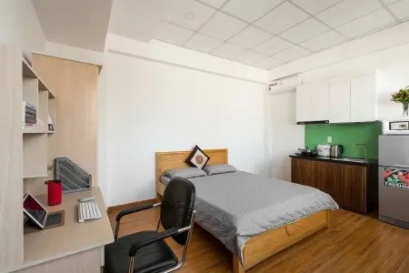 Căn Hộ Cửa Sổ Lớn Máy Giặt Riêng Gần Hàng Xanh Giáp Quận 1, Phú Nhuận !!!