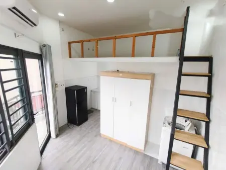 Cho Thuê Duplex - Ban Công Thoáng Mát - Ko Giới Hạn Người Ở - Gần Học Viện Hàng Ko Tân Bình