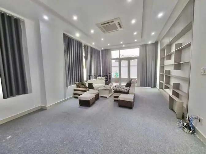 Cho Thuê Nhà Có Hầm Mặt Tiền Trường Sơn, Khu Cư Xá Bắc Hải, P15, Q10