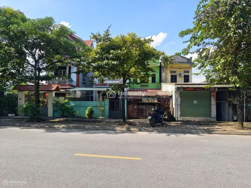 Bán Nhà Mặt Phố Cổ Bi 240M2 3 Tầng Mặt Tiền 9,5M Giá 27 Tỷ